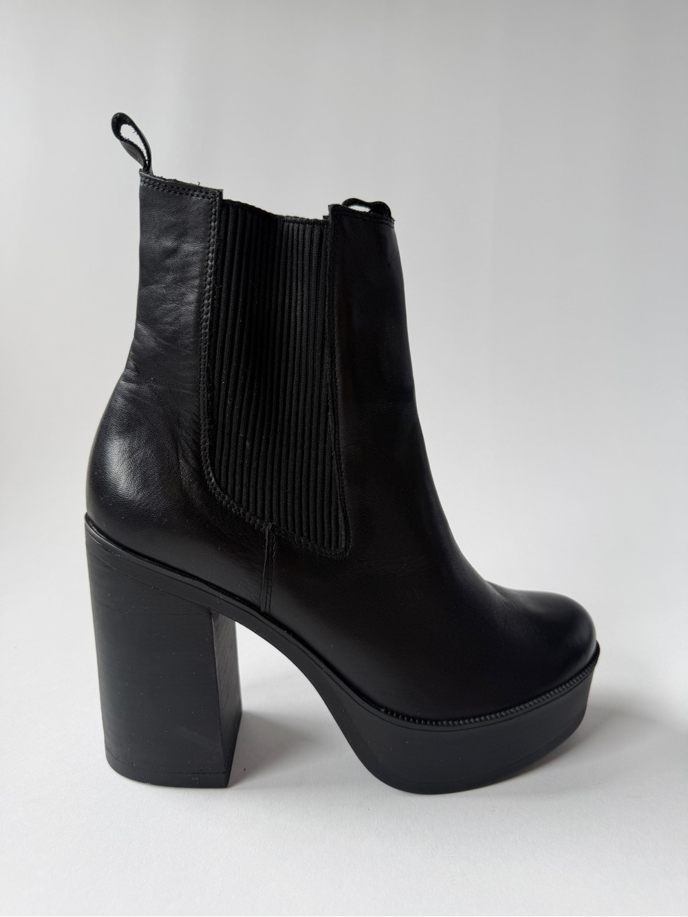 L'INTERVALLE Black Leather Platform Chelsea Boots - Picture 7 of 11